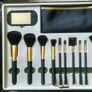 Vintage Rare 12 Pc Makeup Cosmetic Brush Liners Eyelash Eyebrow Mirror Pouch Set